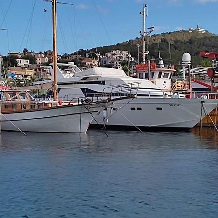 Hotel Boat & Breakfast Lucretia, Luxury Yacht Àrbatax Exterior foto